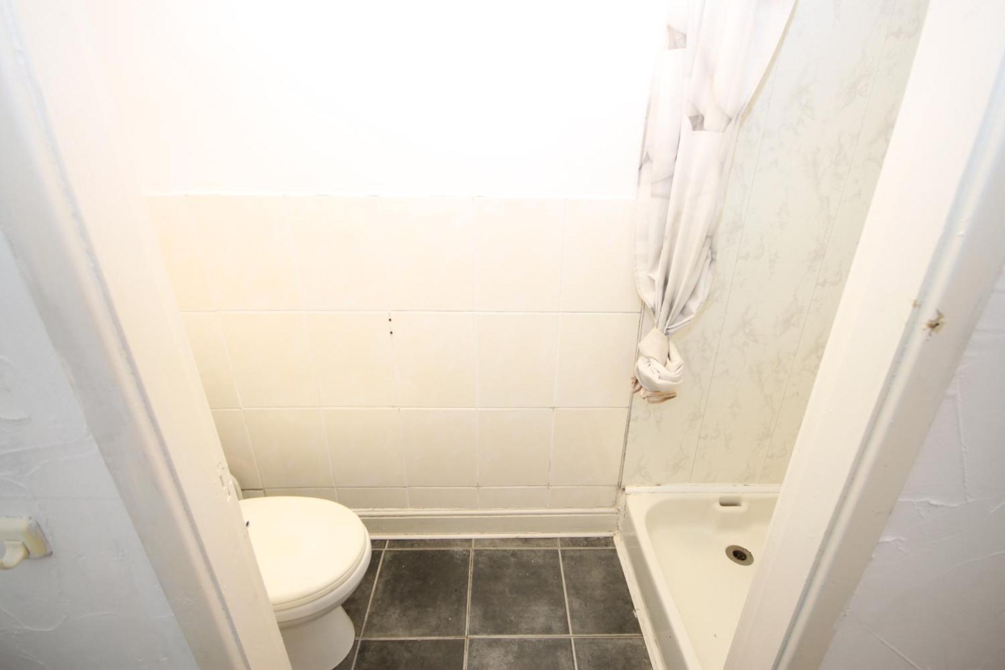 Barton Seaview, Self Catering Studio Apartments, Promenade & Central Beach Location, Families, Couples Or 23 Years Plus Only, Free Parking 黑潭 客房 照片