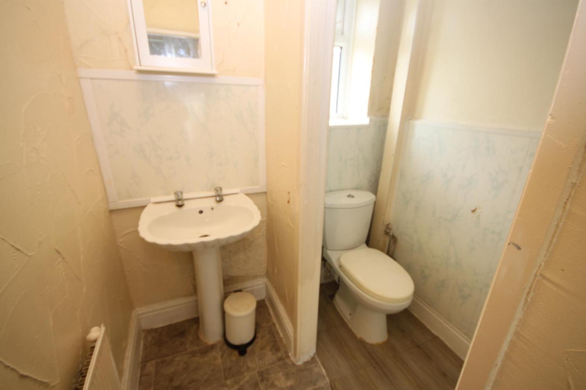 Barton Seaview, Self Catering Studio Apartments, Promenade & Central Beach Location, Families, Couples Or 23 Years Plus Only, Free Parking 黑潭 外观 照片